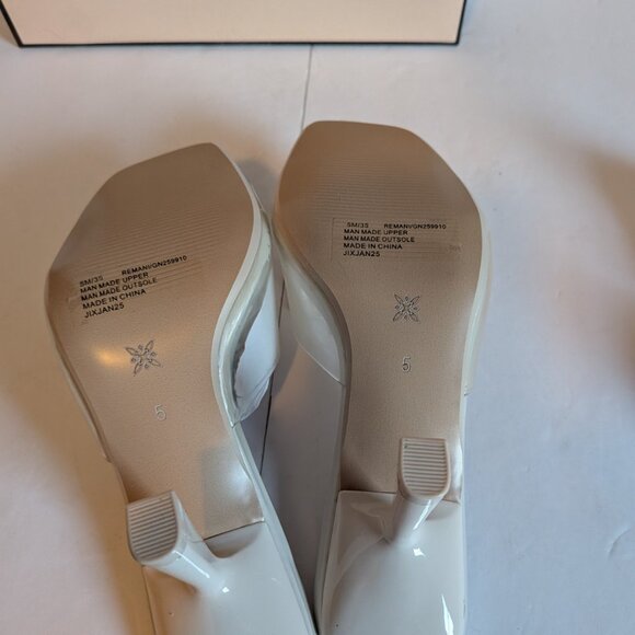 BCBGeneration Remani Transparent Upper Heel Flower Sandals - Picture 8 of 9